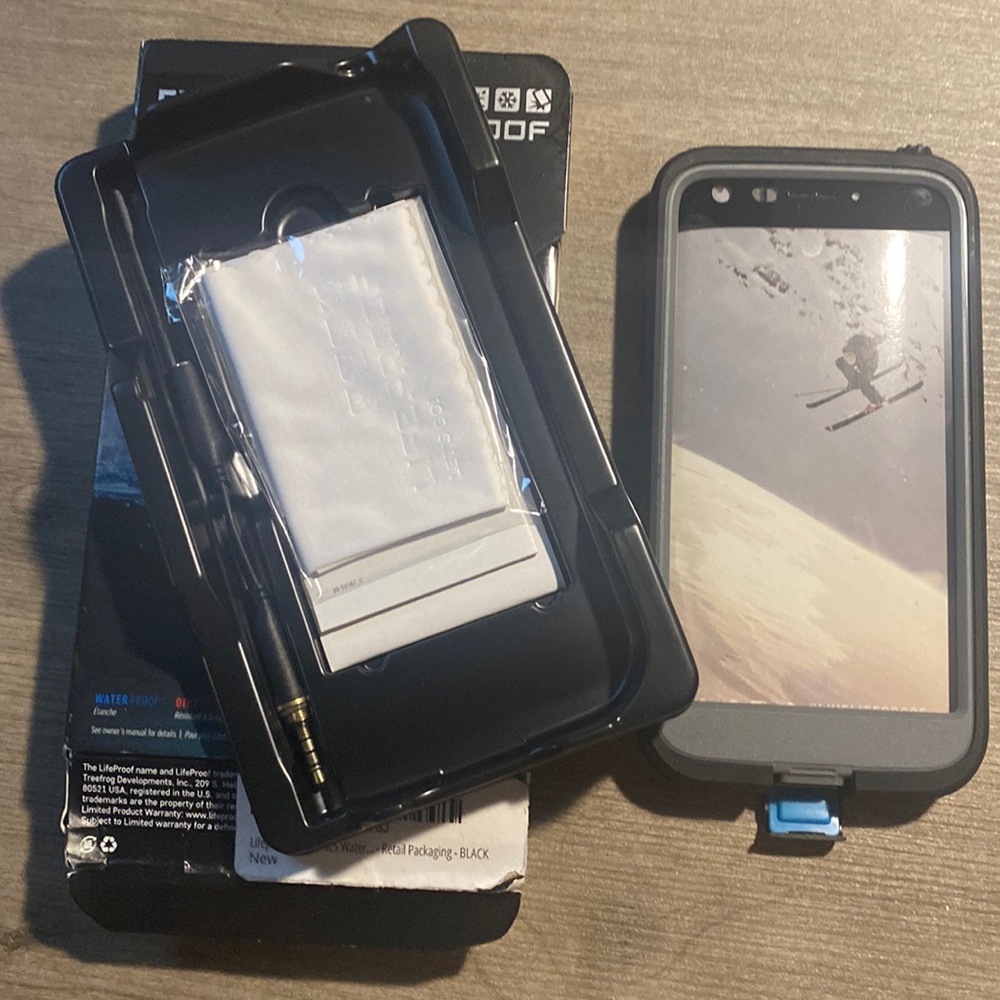 Lifeproof phone case for LG G5